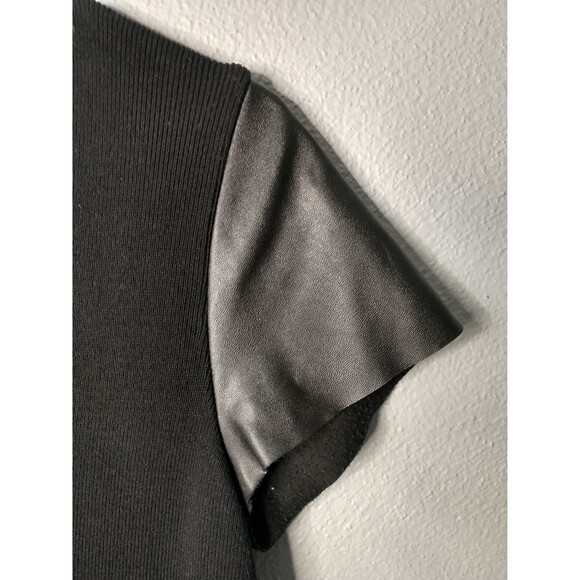 Zara Black FauxLeather SleeveTop Women’sSmall Short SleeveKnitBlouse w/Gold Zipp - Picture 3 of 7